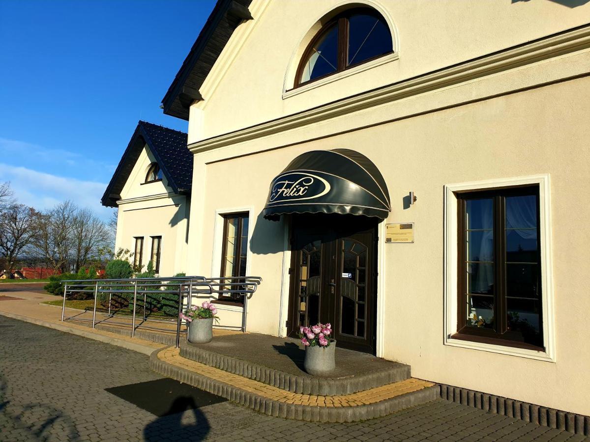 Pokoje Felix Słupsk Exterior foto